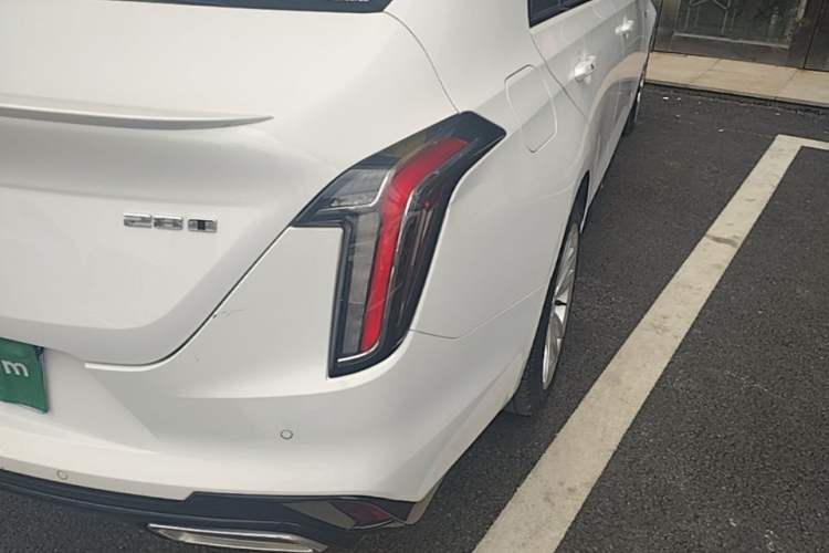 Used Cadillac CT4 2021 28T Fashion Edition Right Rear Taillight