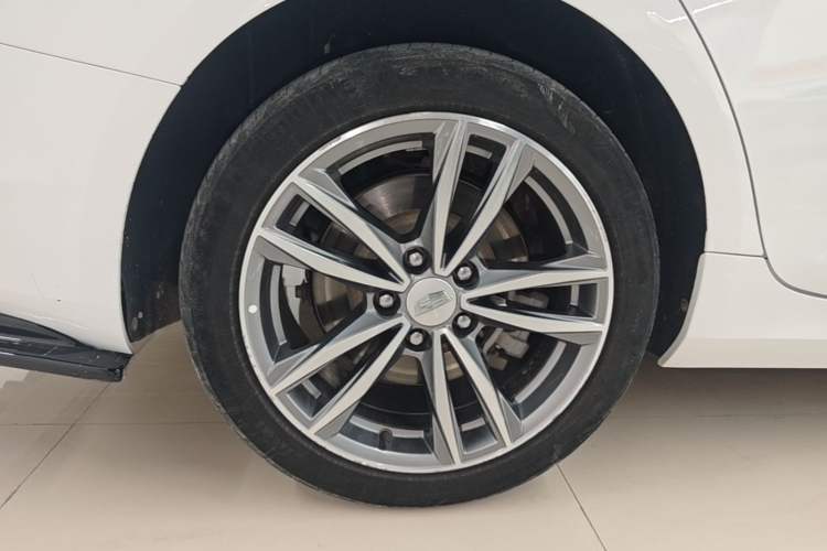 Used Cadillac CT4 2021 28T Luxury Model Right Rear Wheel Hub