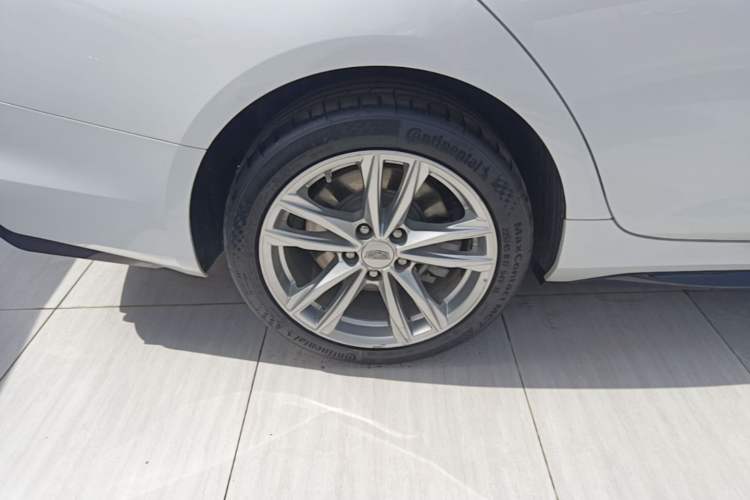 Used Cadillac CT4 2021 28T Fashion Edition Right Rear Wheel Hub