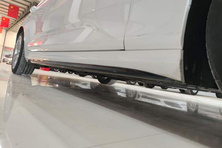 Used Cadillac CT4 2021 28T Fashion Edition Right Side Sill