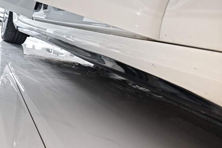 Used Cadillac CT4 2021 28T Fashion Edition Right Side Sill