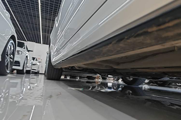 Used Cadillac CT4 2021 28T Fashion Edition Right Side Sill