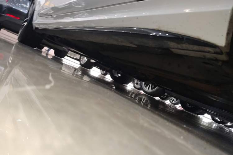Used Cadillac CT4 2021 28T Prestige Edition Right Side Sill