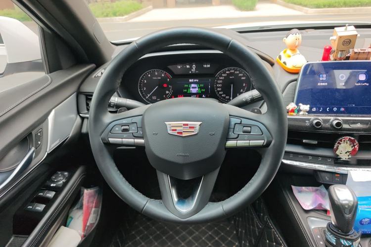 Used Cadillac CT4 2021 28T Luxury Model Steering Wheel