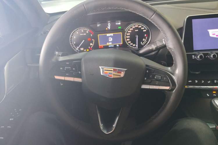 Used Cadillac CT4 2021 28T Luxury Model Steering Wheel