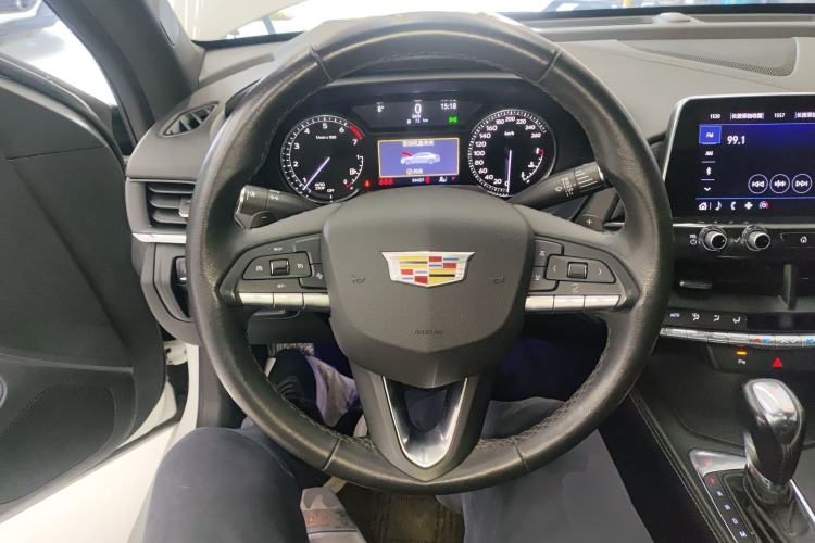 Used Cadillac CT4 2021 28T Fashion Edition Steering Wheel