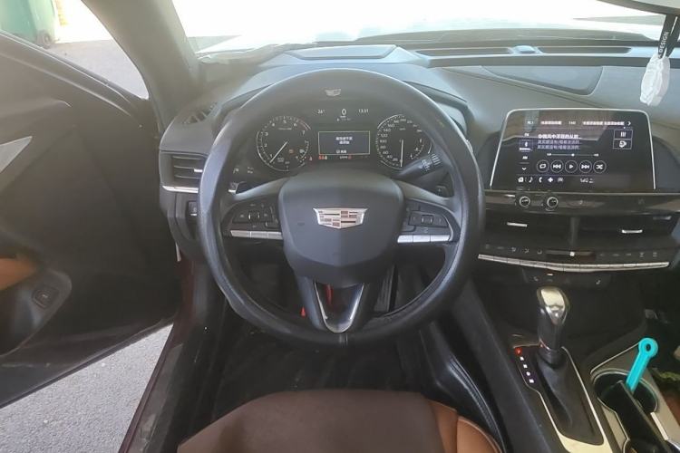 Used Cadillac CT4 2021 28T Luxury Model Steering Wheel
