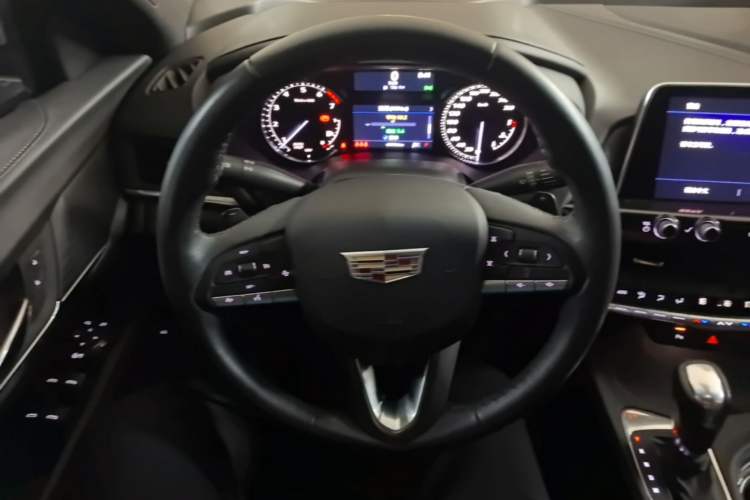 Used Cadillac CT4 2021 28T Fashion Edition Steering Wheel