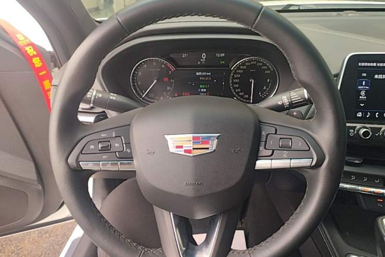 Used Cadillac CT4 2021 28T Fashion Edition Steering Wheel