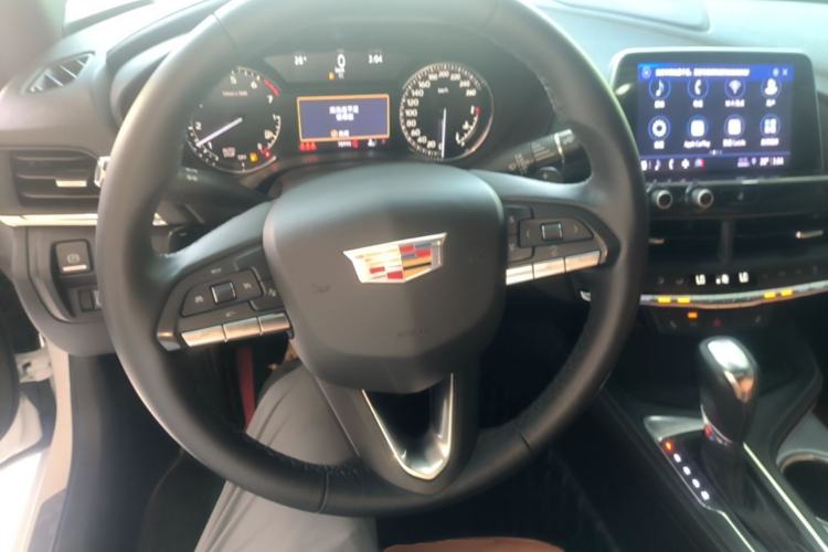 Used Cadillac CT4 2021 28T Luxury Model Steering Wheel
