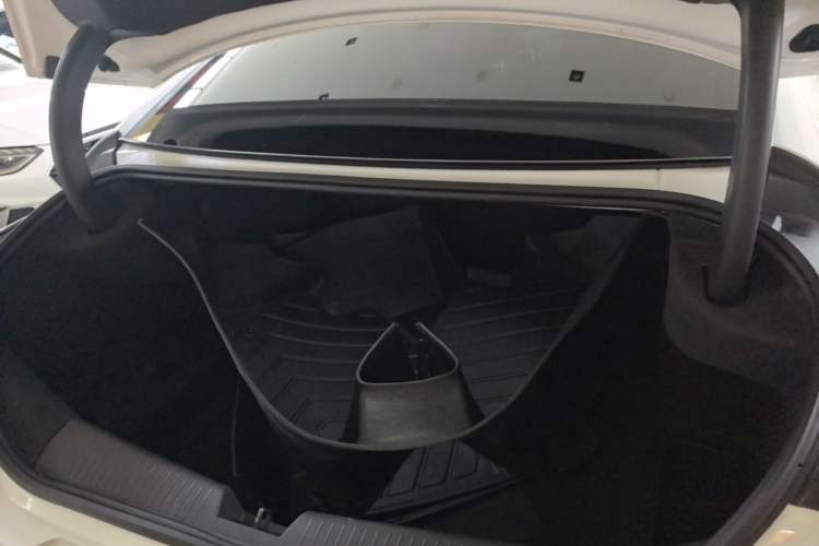 Used Cadillac CT4 2021 28T Fashion Edition Trunk