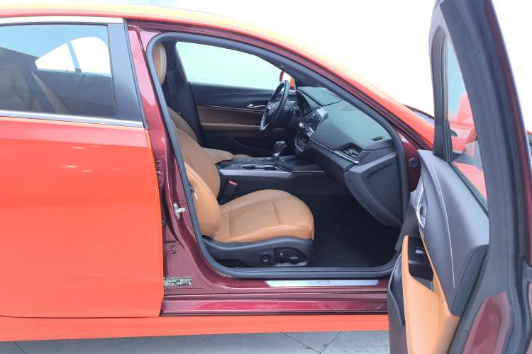 Used Cadillac CT4 2021 28T Luxury Model Right Front Seat