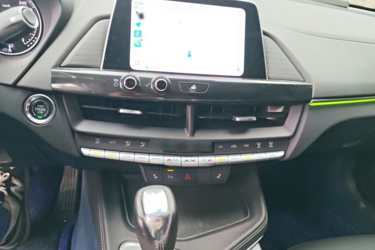 Used Cadillac CT4 2022 28T Luxury Edition Audio And AC Panel