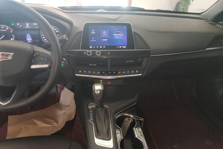 Used Cadillac CT4 2022 28T Fashion Edition Audio And AC Panel