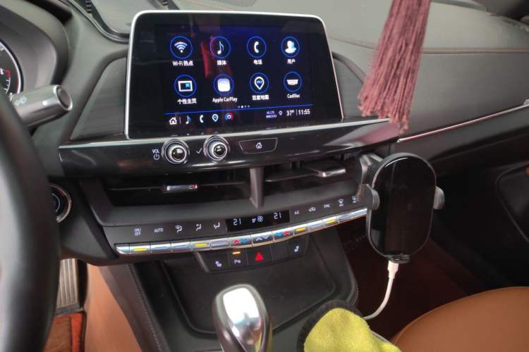 Used Cadillac CT4 2022 28T Luxury Edition Audio And AC Panel
