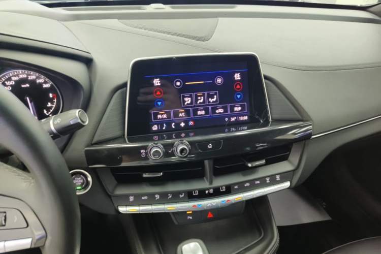 Used Cadillac CT4 2022 28T Fashion Edition Audio And AC Panel