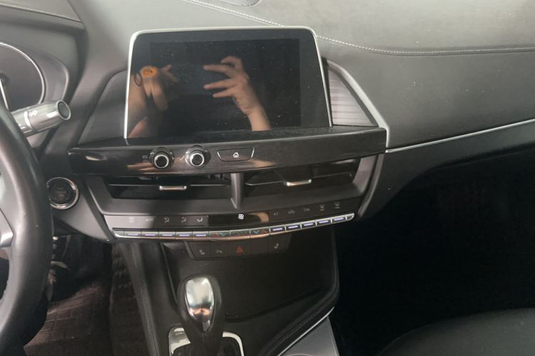 Used Cadillac CT4 2022 28T Luxury Edition Audio And AC Panel