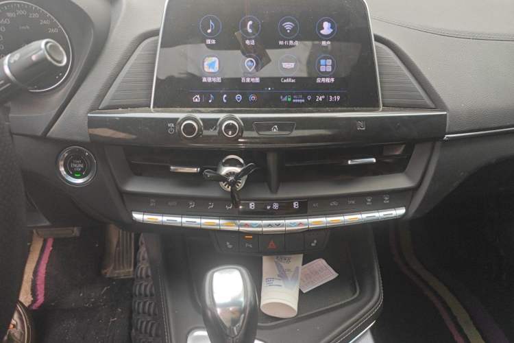 Used Cadillac CT4 2022 28T Luxury Edition Audio And AC Panel