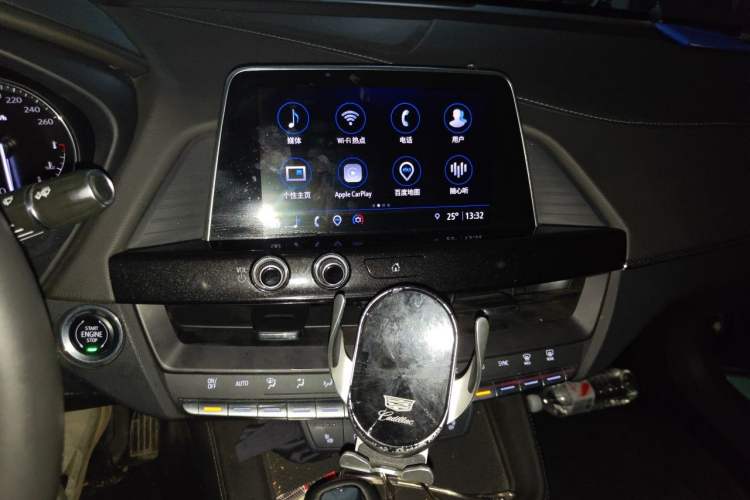 Used Cadillac CT4 2022 28T Luxury Edition Audio And AC Panel