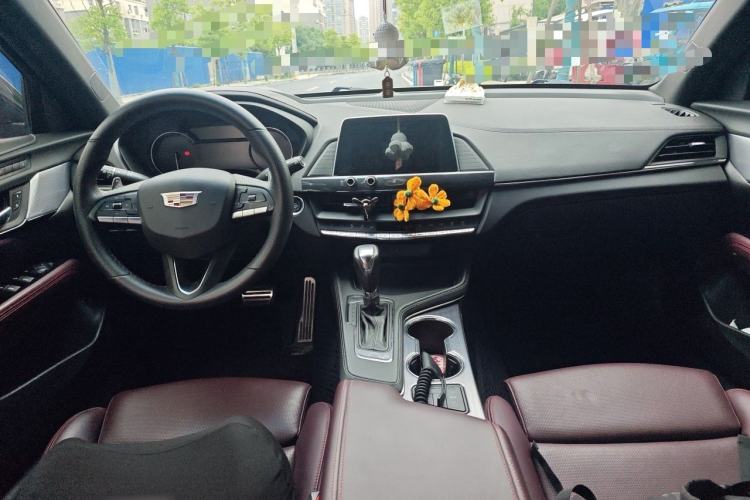 Used Cadillac CT4 2022 28T Prestige Edition Center Console