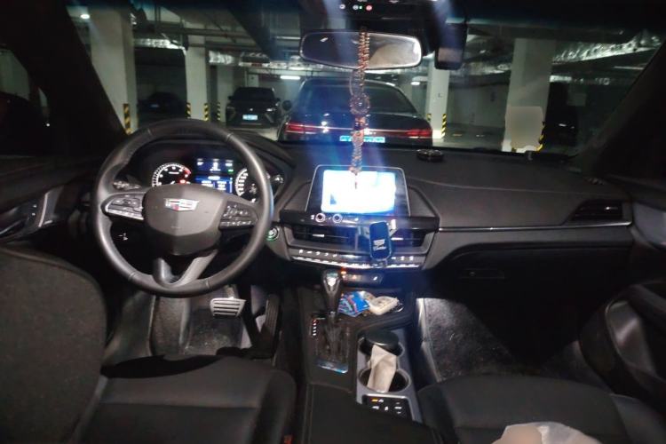 Used Cadillac CT4 2022 28T Luxury Edition Center Console
