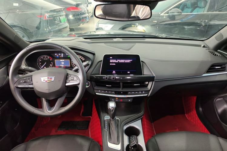 Used Cadillac CT4 2022 28T Luxury Edition Center Console