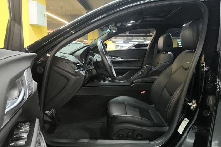 Used Cadillac CT4 2022 28T Luxury Edition Driver Seat