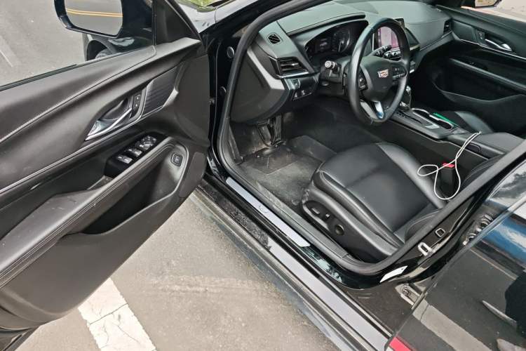 Used Cadillac CT4 2022 28T Fashion Edition Driver Seat