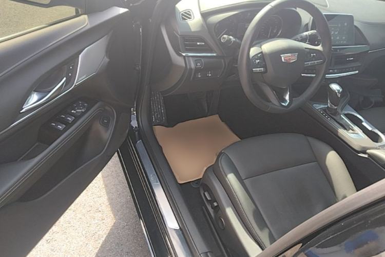 Used Cadillac CT4 2022 28T Luxury Edition Driver Seat