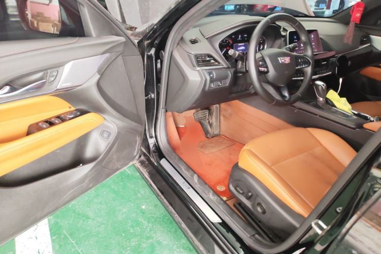 Used Cadillac CT4 2022 28T Luxury Edition Driver Seat