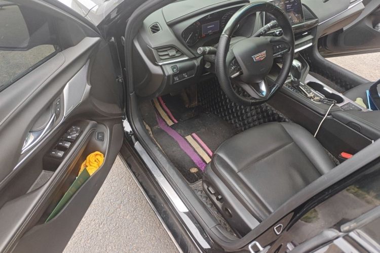 Used Cadillac CT4 2022 28T Luxury Edition Driver Seat