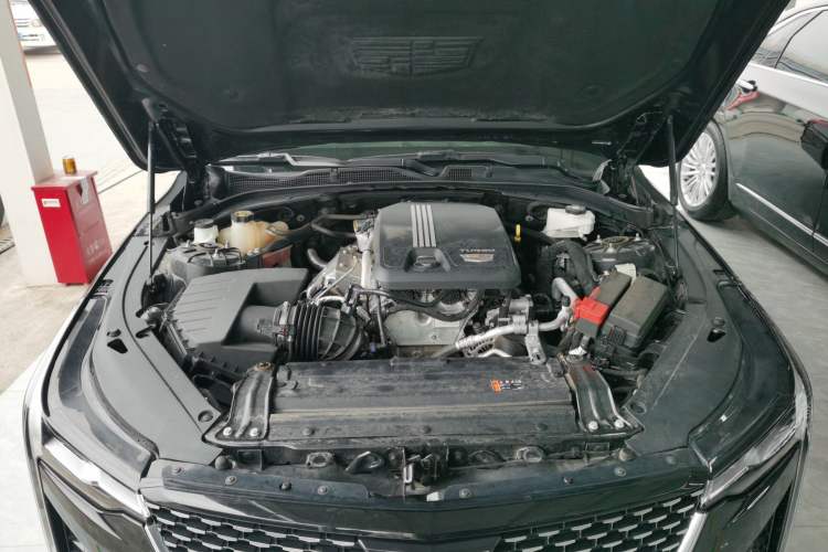 Used Cadillac CT4 2022 28T Luxury Edition Engine Bay
