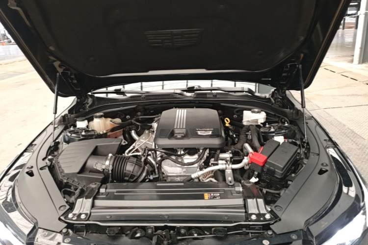 Used Cadillac CT4 2022 28T Luxury Edition Engine Bay
