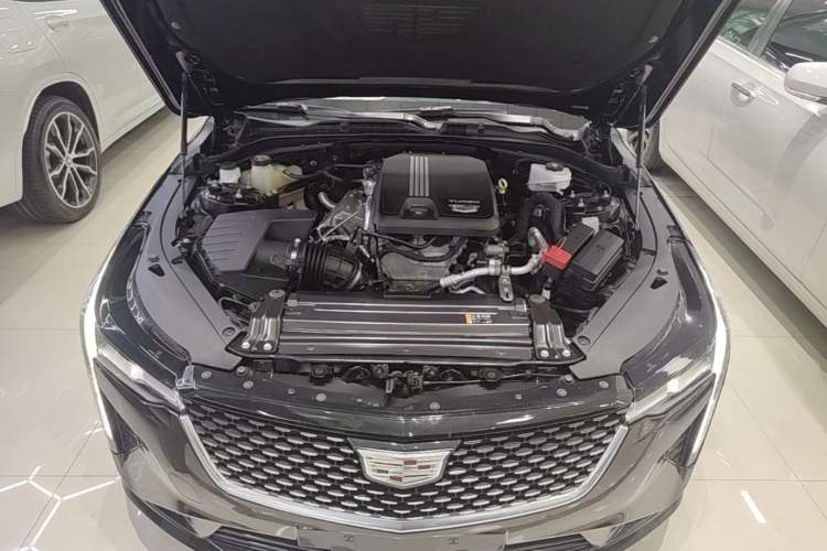 Used Cadillac CT4 2022 28T Luxury Edition Engine Bay