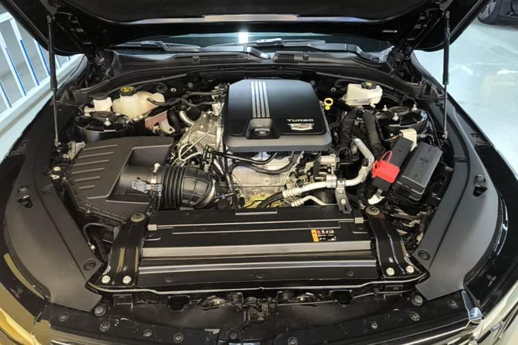 Used Cadillac CT4 2022 28T Luxury Edition Engine Bay