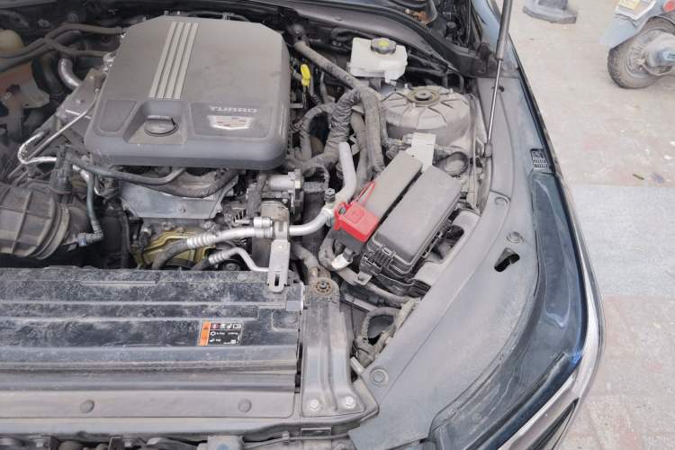Used Cadillac CT4 2022 28T Luxury Edition Engine Bay Left