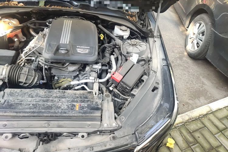 Used Cadillac CT4 2022 28T Luxury Edition Engine Bay Left