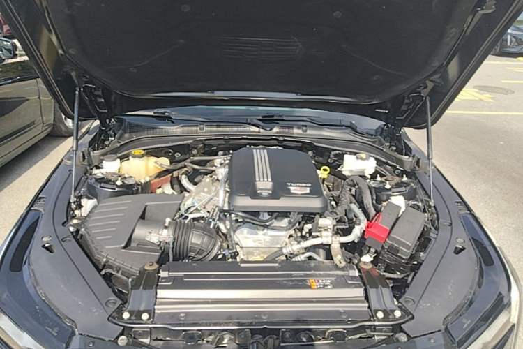 Used Cadillac CT4 2022 28T Luxury Edition Engine Bay