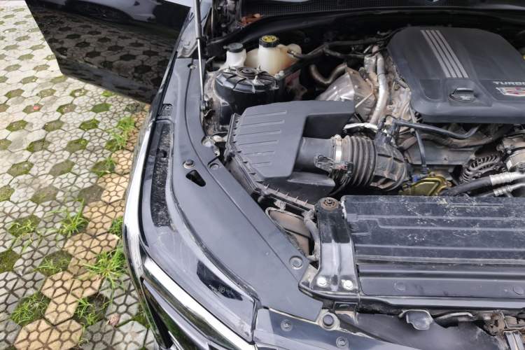 Used Cadillac CT4 2022 28T Fashion Edition Engine Bay Right