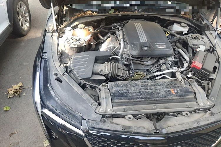 Used Cadillac CT4 2022 28T Luxury Edition Engine Bay Right