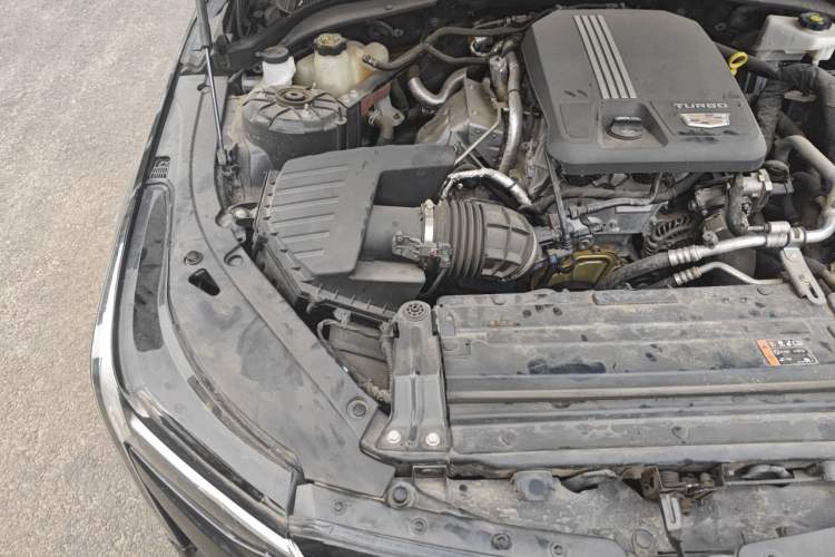 Used Cadillac CT4 2022 28T Luxury Edition Engine Bay Right