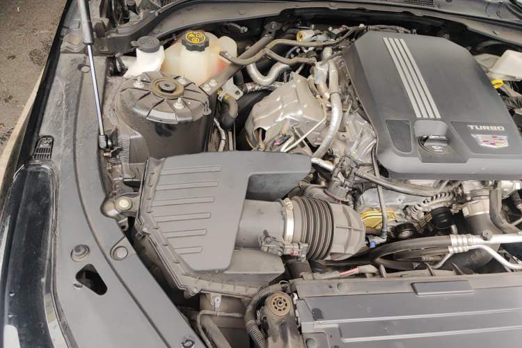 Used Cadillac CT4 2022 28T Fashion Edition Engine Bay Right