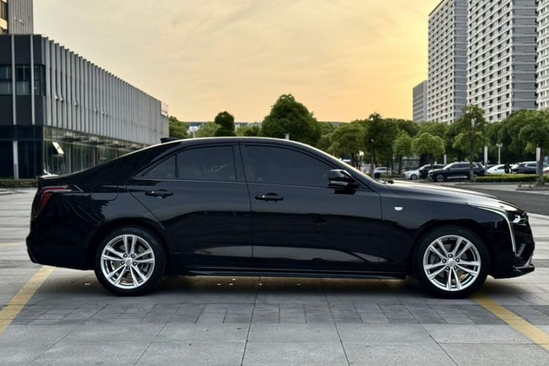 Used Cadillac CT4 2022 28T Fashion Edition Exterior 9