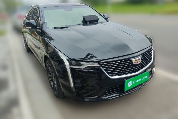 Used Cadillac CT4 2022 28T Luxury Edition Front Right 45 Deg