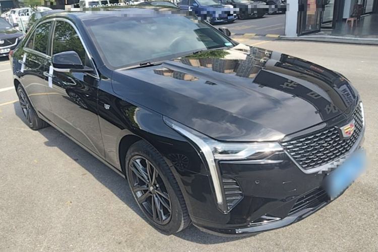 Used Cadillac CT4 2022 28T Luxury Edition Front Right 45 Deg