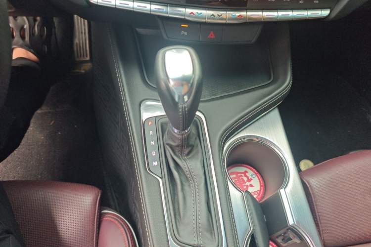 Used Cadillac CT4 2022 28T Prestige Edition Gear Lever