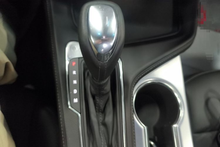 Used Cadillac CT4 2022 28T Luxury Edition Gear Lever
