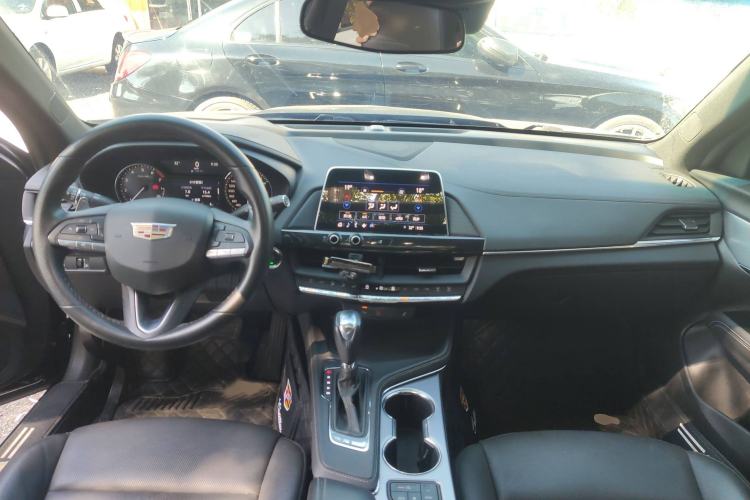 Used Cadillac CT4 2022 28T Luxury Edition Interior 2