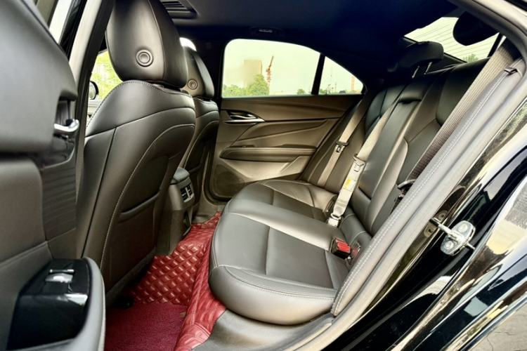 Used Cadillac CT4 2022 28T Fashion Edition Interior 3