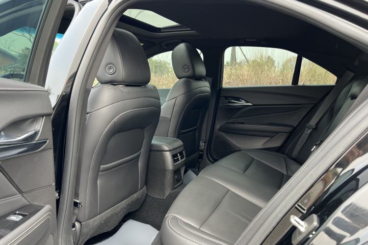 Used Cadillac CT4 2022 28T Luxury Edition Interior 3